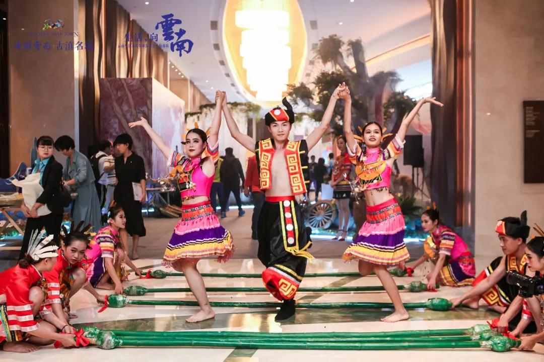 5dc3bc7a2ea96.jpg 24.jpg