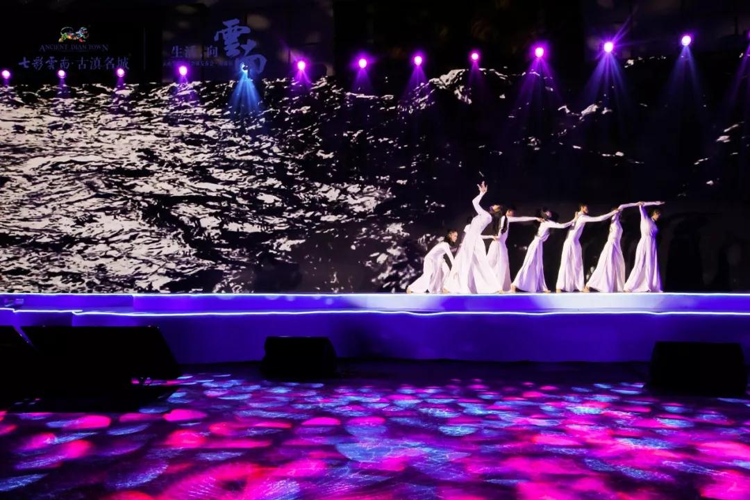 5dc3bcb72a5ee.jpg 32.jpg