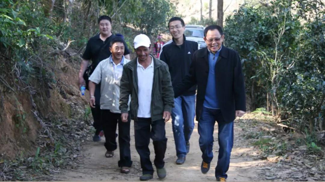 5dc3d2da44345.jpg 2.jpg