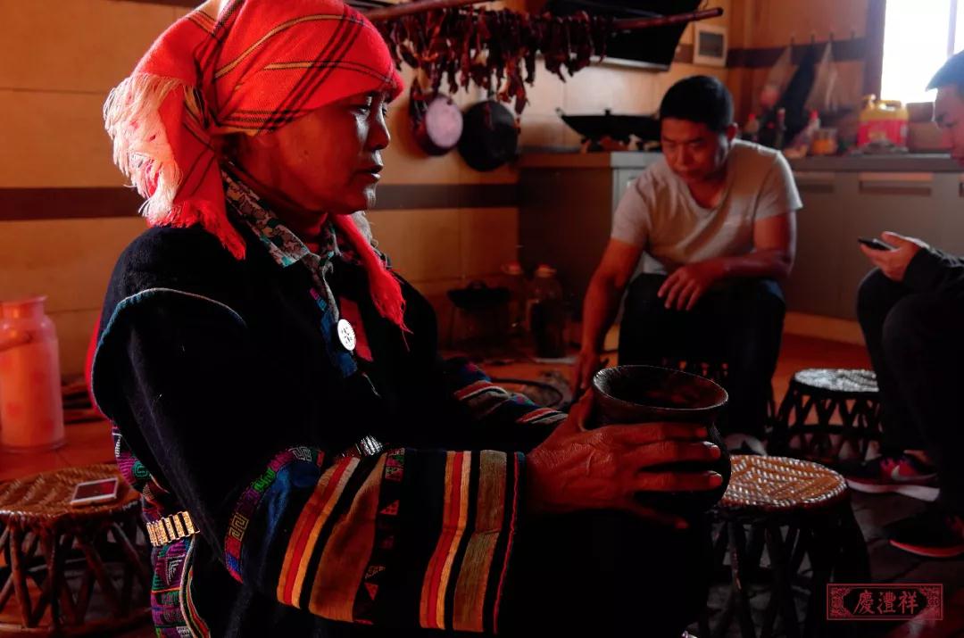 5dc3d65c2f356.jpg 2.jpg