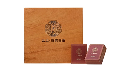 云上 ? 古樹白茶